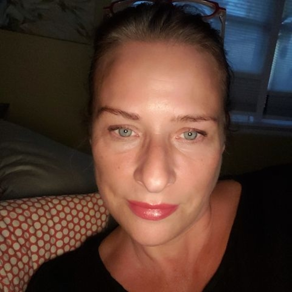 Meet your Posher, Debbie